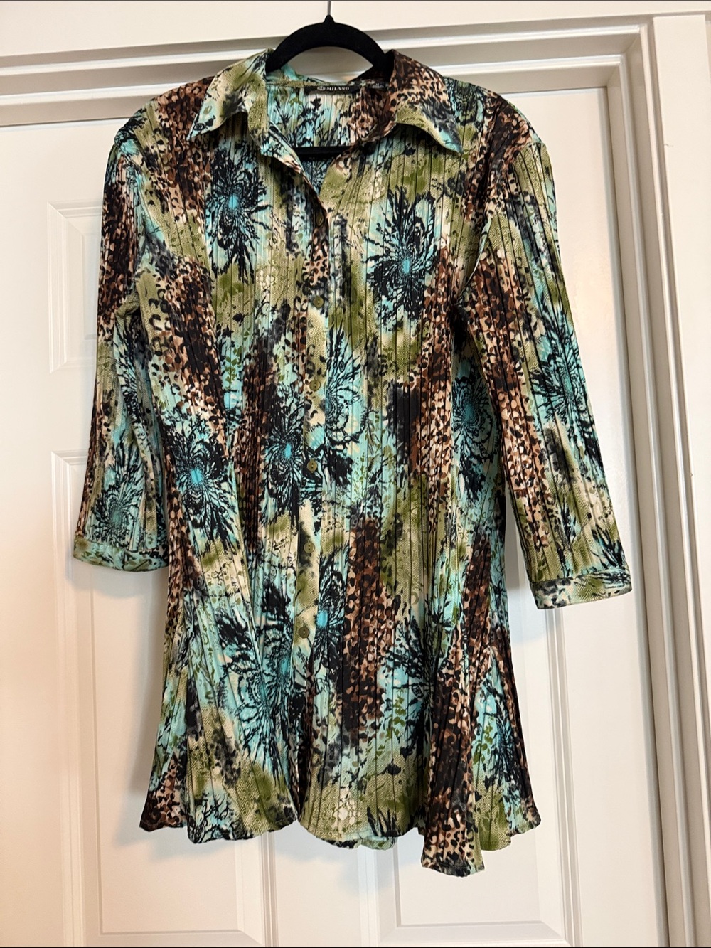 Milano Green, Turquoise & Brown Floral Button-Front Blouse